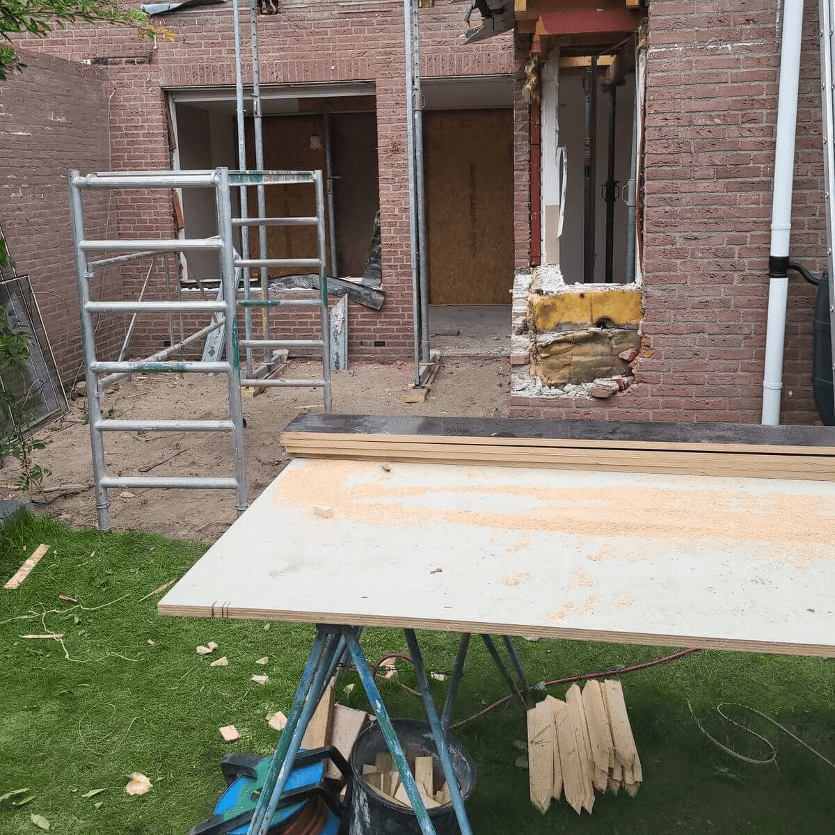 Aanbouw slopen en verwijderen