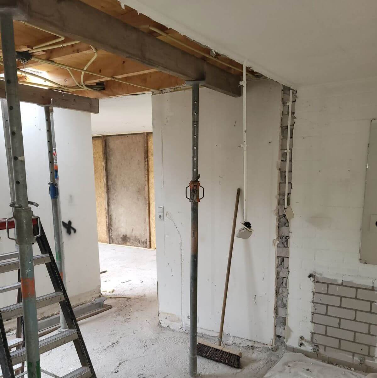 Woning compleet strippen interieur